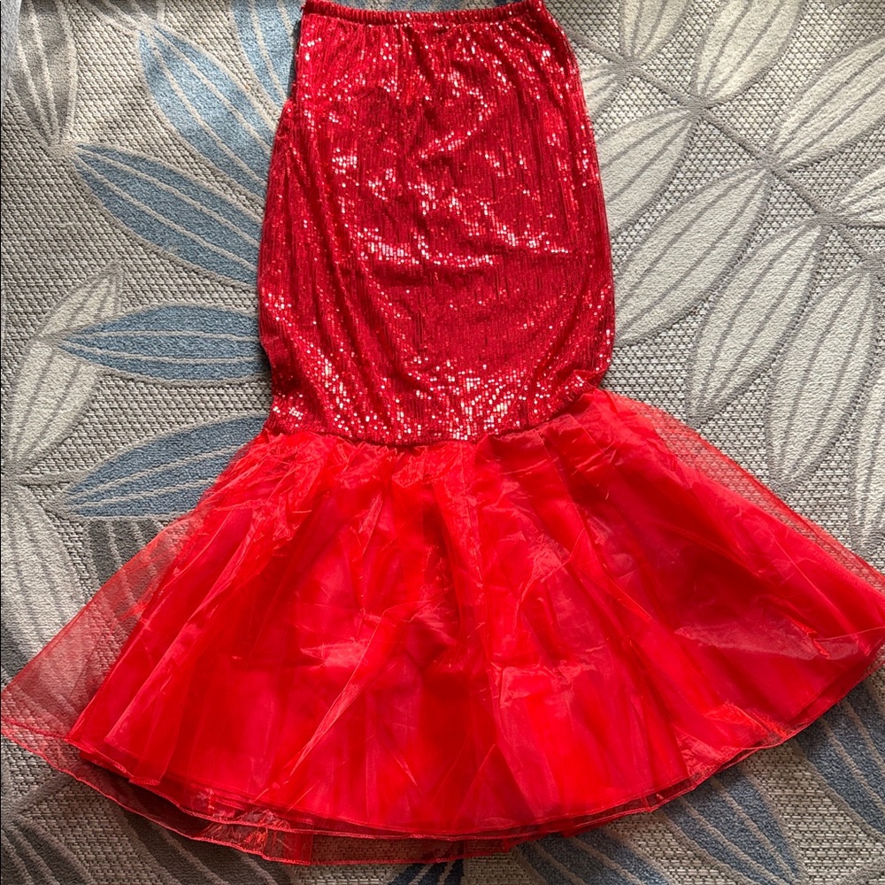 MERMAID ❤️ RED ❤️ SEQUIN & TULLE SKIRT SIZE SMALL/MEDIUM 🌟NWT🌟